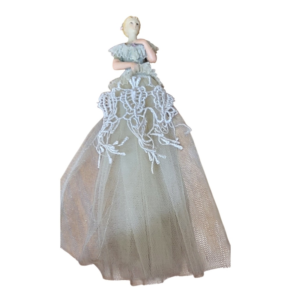 Vintage Victorian Porcelain Lady Figurine Lace Tulle Dress Cream Gold 8.5 Inch